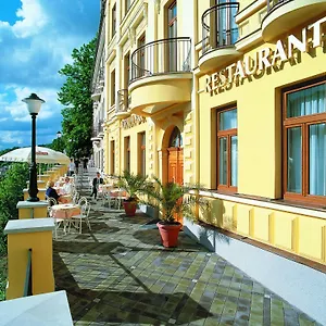 4* Hotel Wellness Jean De Carro