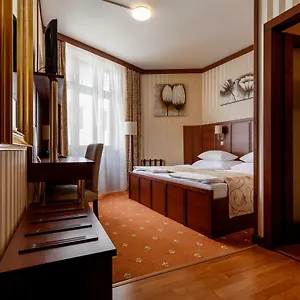 Alfred Hotel